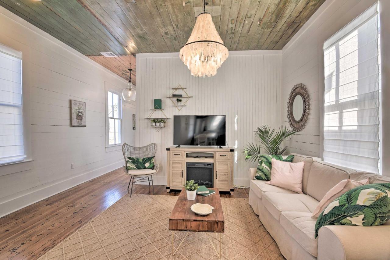 Bright Galveston Cottage Close To Beach And Strand ภายนอก รูปภาพ
