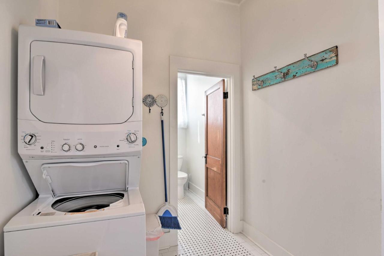 Bright Galveston Cottage Close To Beach And Strand ภายนอก รูปภาพ