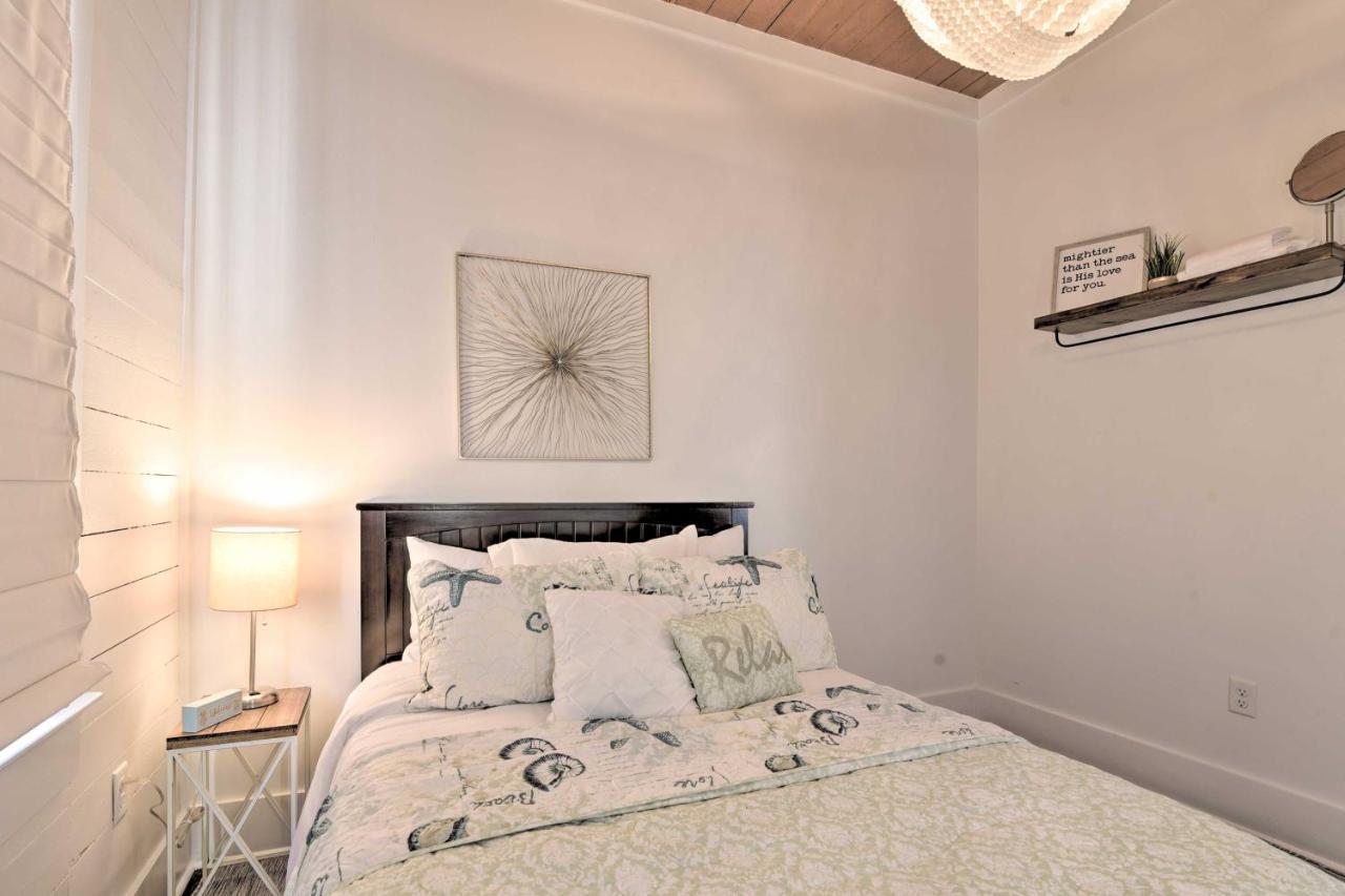 Bright Galveston Cottage Close To Beach And Strand ภายนอก รูปภาพ