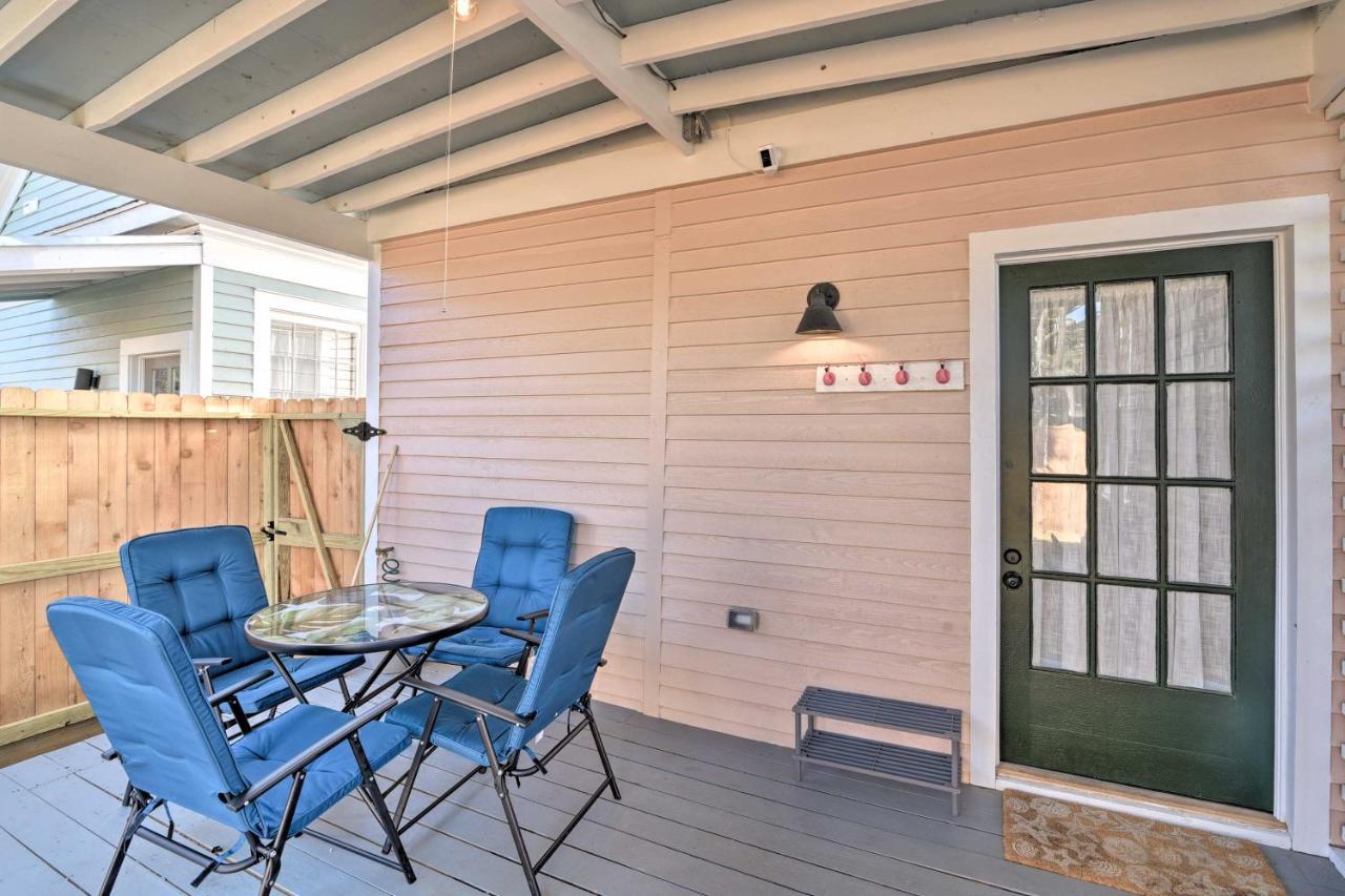 Bright Galveston Cottage Close To Beach And Strand ภายนอก รูปภาพ